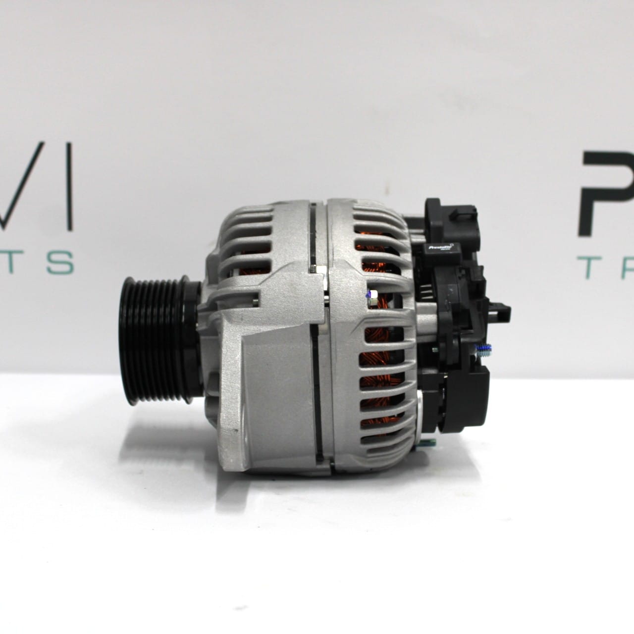 Dynamo Renault T-Serie 7421304674